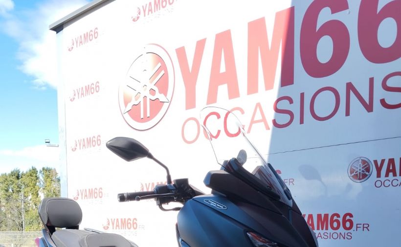 YAMAHA X-MAX 125 TECH MAX 1