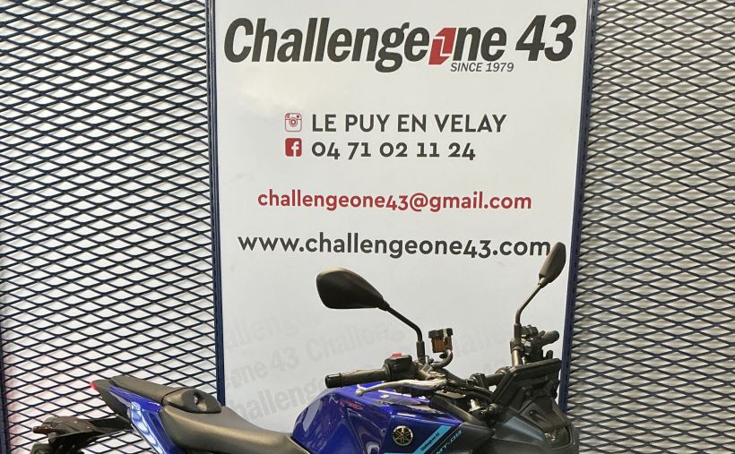 YAMAHA MT-09  Y-AMT 2