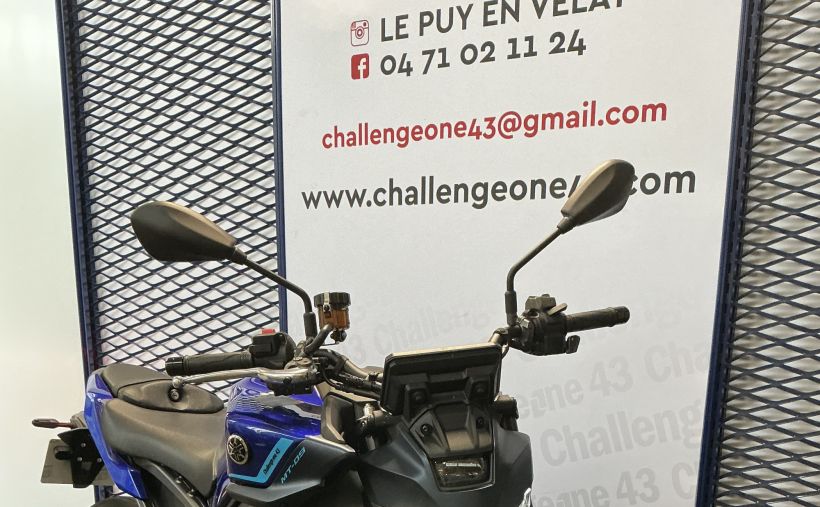 YAMAHA MT-09  Y-AMT 3