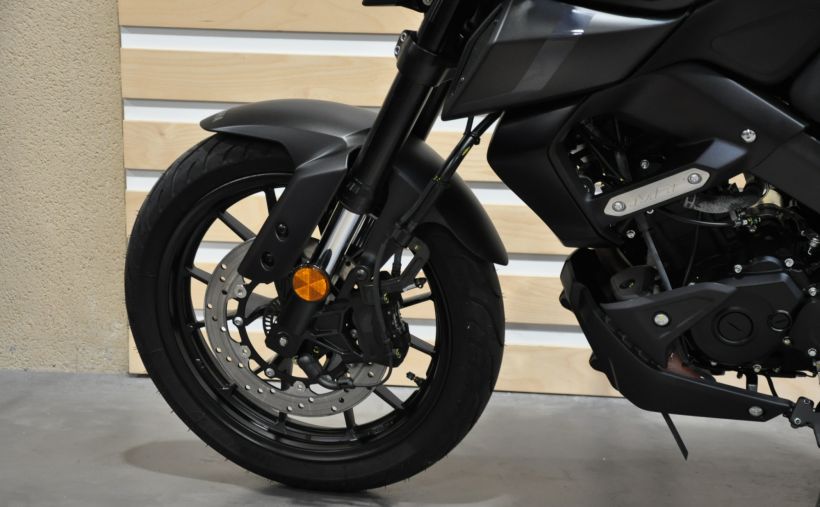 YAMAHA MT-125 12