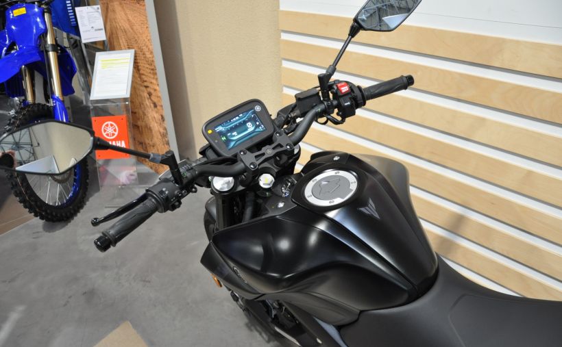 YAMAHA MT-125 15