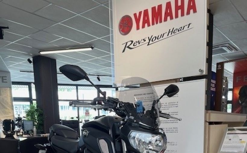YAMAHA MT-07 1