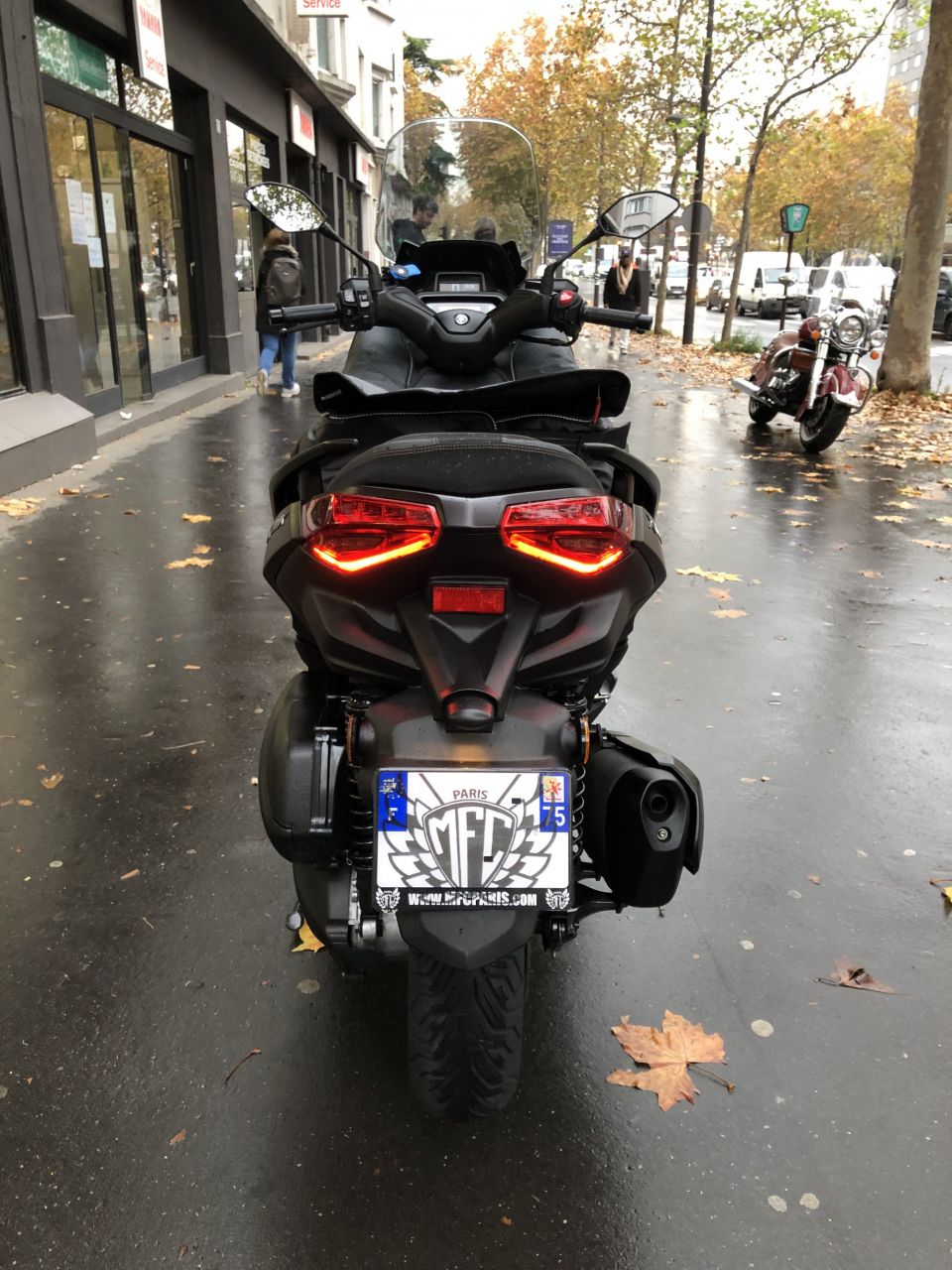 YAMAHA XMAX 300 Tech Max 15