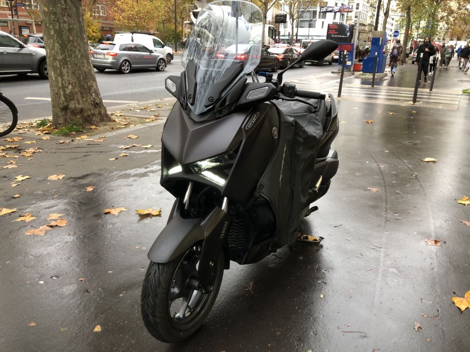 YAMAHA XMAX 300 Tech Max 30