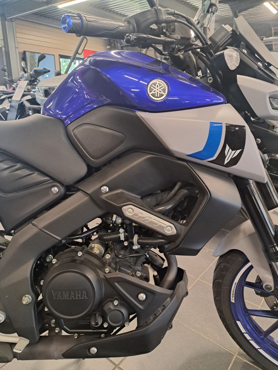 YAMAHA MT-125 ABS 5