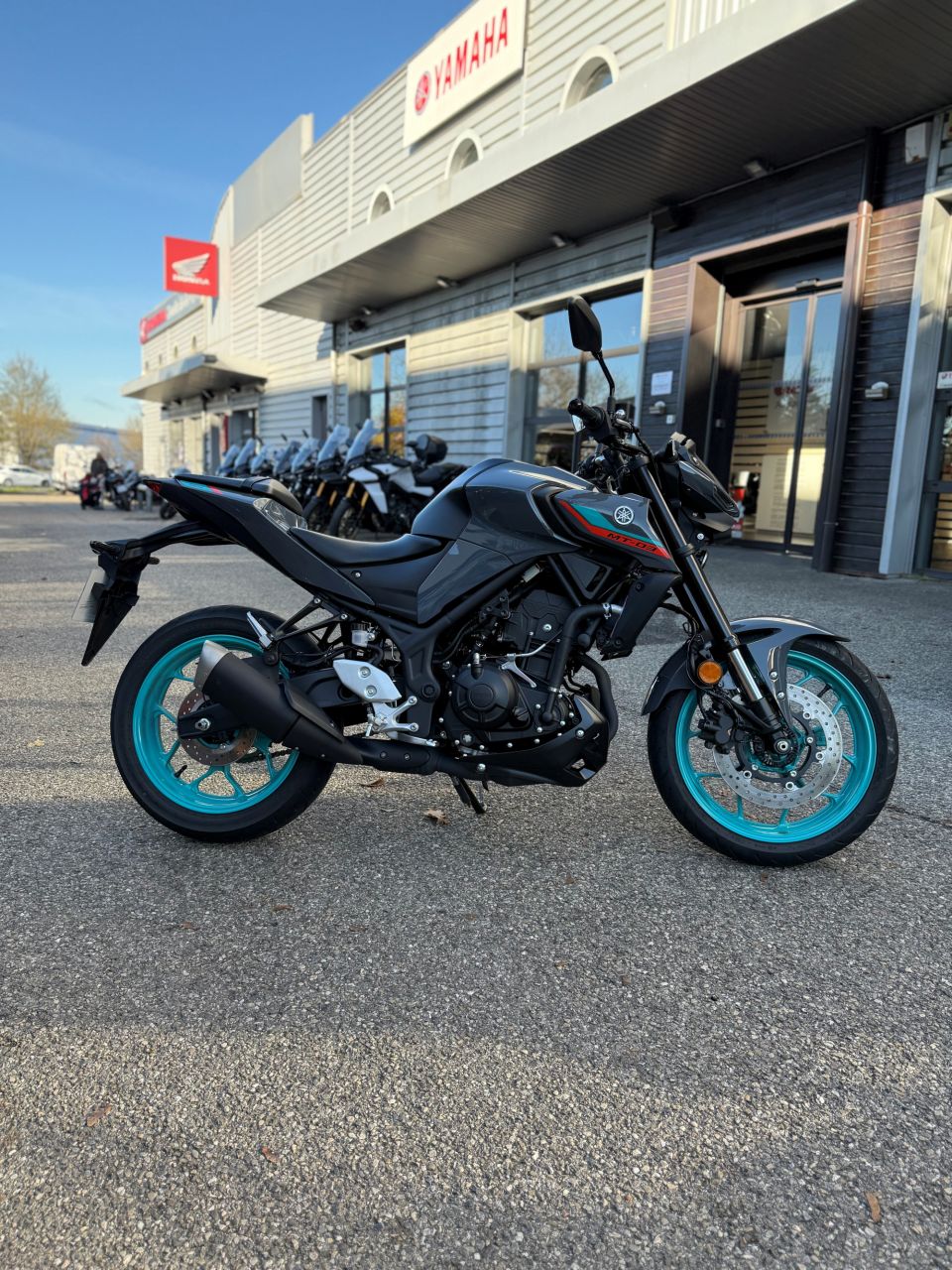 YAMAHA MT-03 1