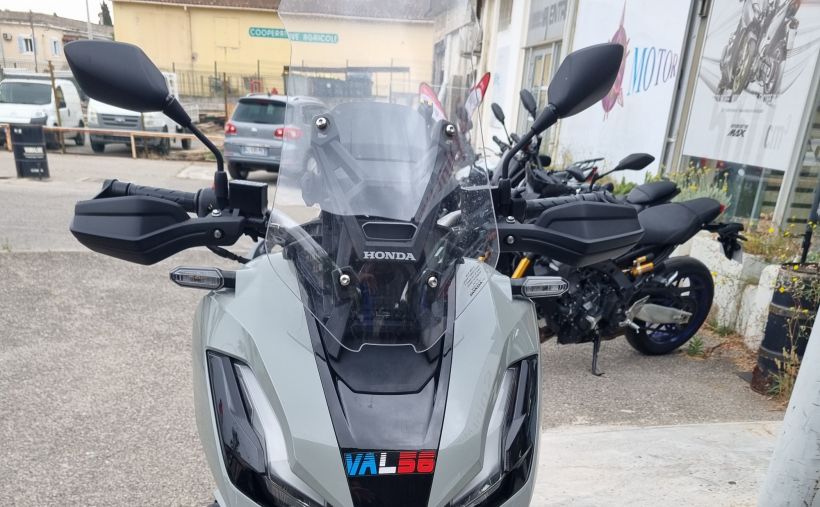 HONDA ADV 350 1