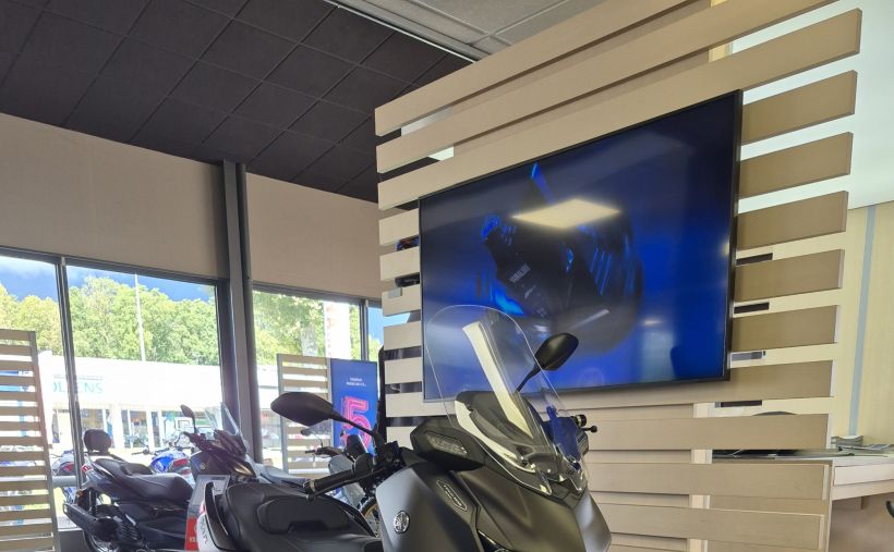 YAMAHA XMAX 300 Tech Max 0
