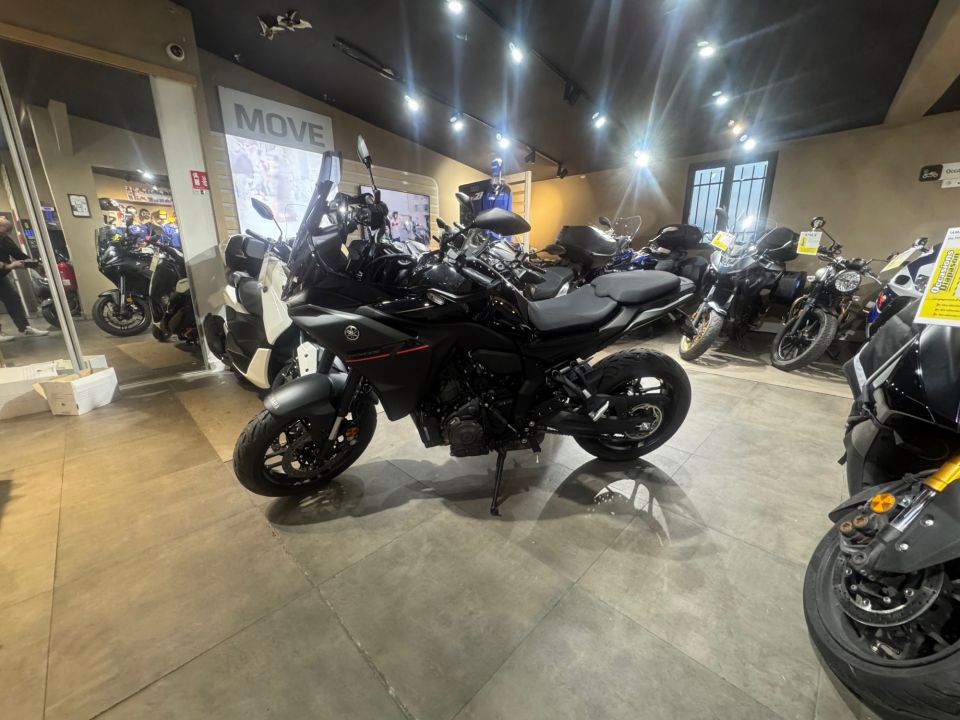 YAMAHA TRACER 7 35KW 4