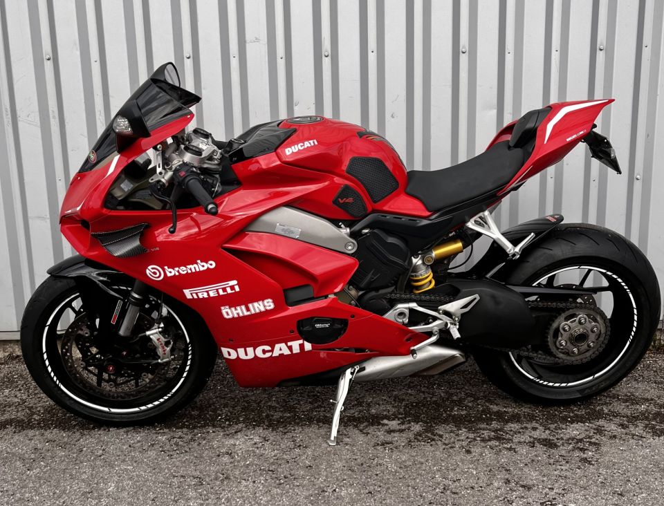 DUCATI PANIGALE 1103 V4 8