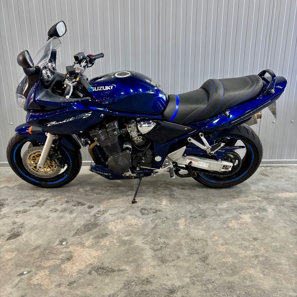 SUZUKI GSF 1200 S BANDIT 9