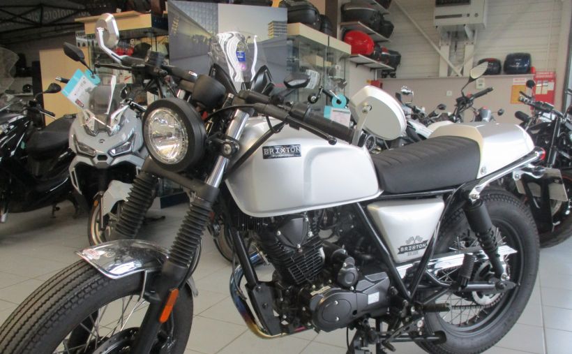 BRIXTON MOTORCYCLES BX 125 CAFE RACER 2