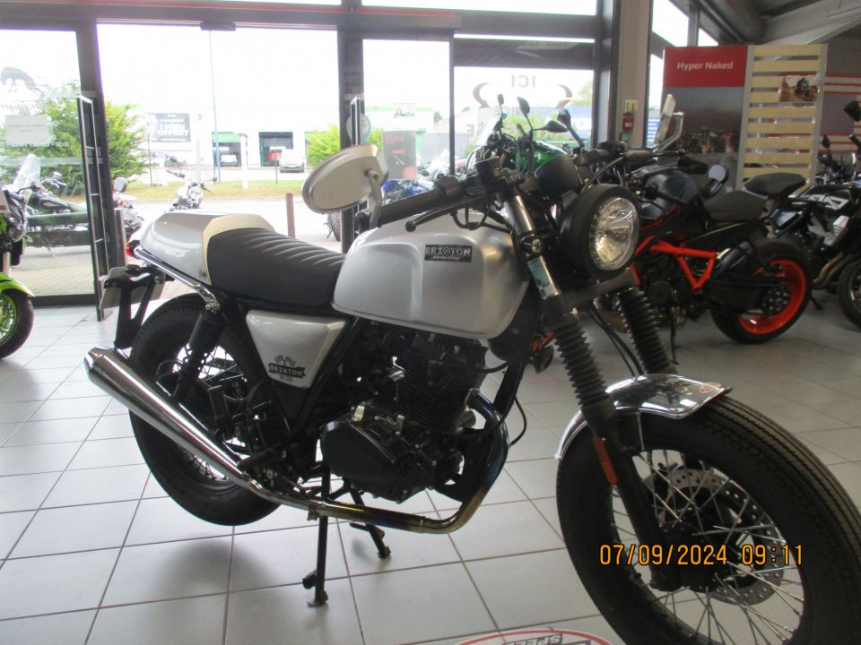 BRIXTON MOTORCYCLES BX 125 CAFE RACER 30