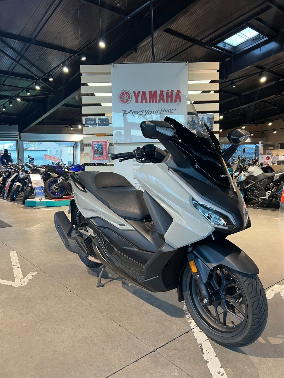 HONDA NSS FORZA 125 3