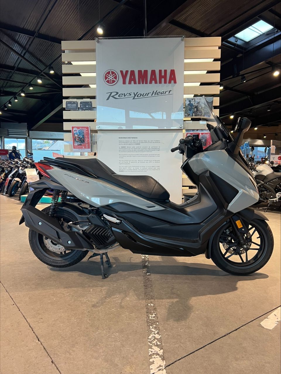 HONDA NSS FORZA 125 4