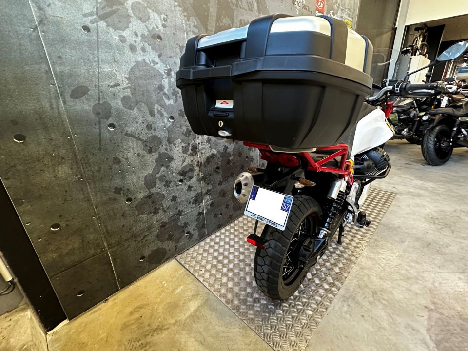 MOTO GUZZI V85 TT 850 18