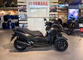 YAMAHA TRICITY 300 1ERE MAIN FAIBLE KILOMETRAGE  112€/MOIS* GARANTIE 12 MOIS - 2022