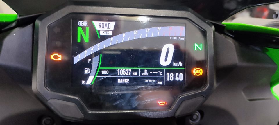 KAWASAKI ZX-6R 636 27