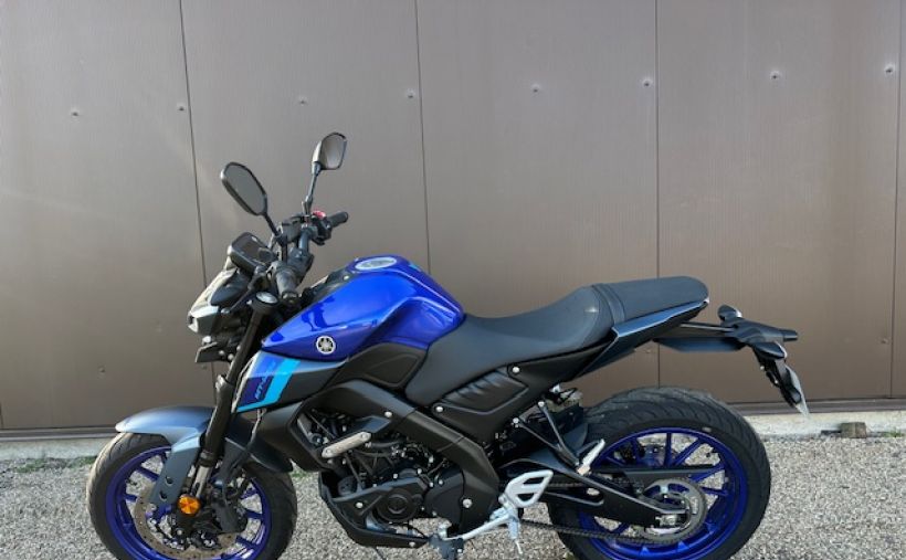 YAMAHA MT-125 4