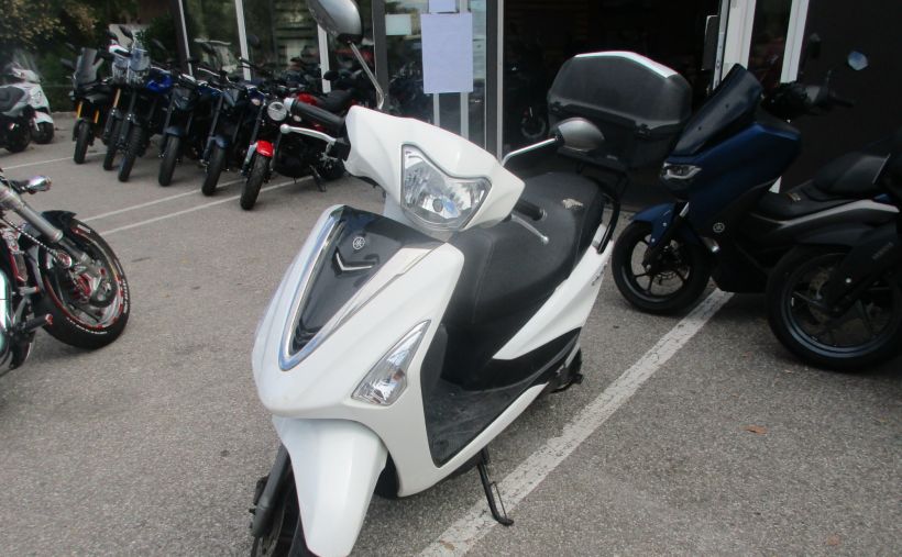 YAMAHA D'ELIGHT 1