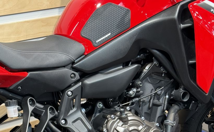 YAMAHA TRACER 7 3
