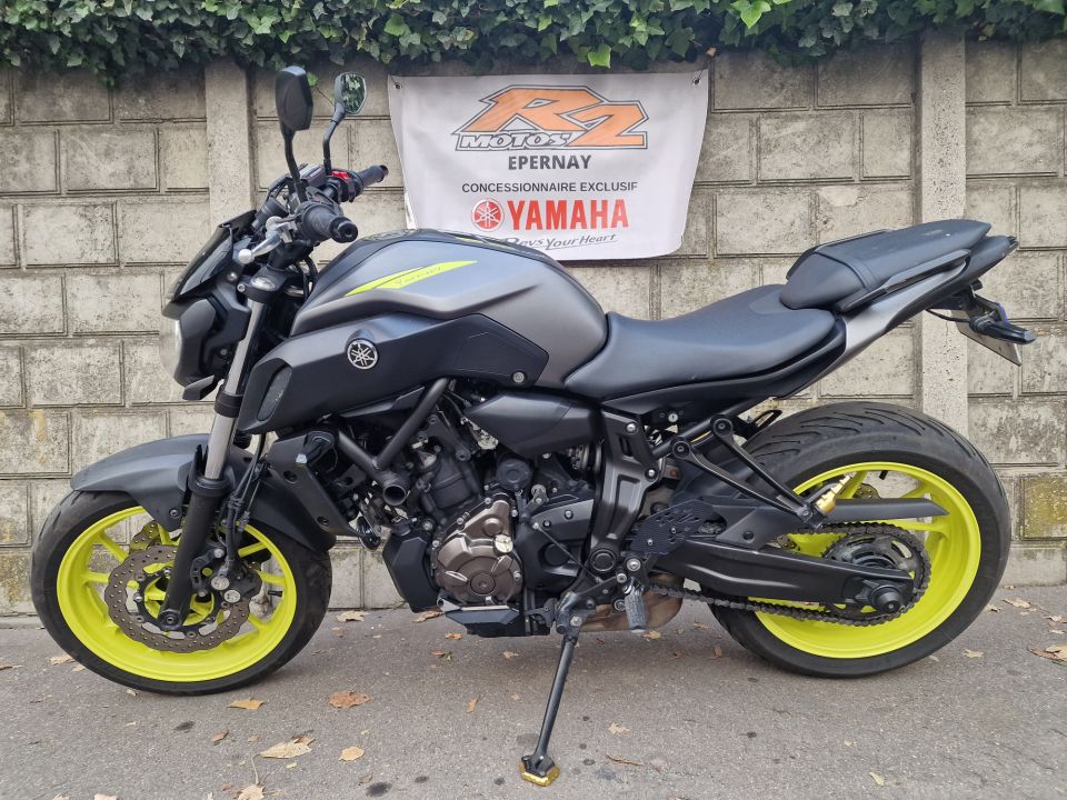 YAMAHA MT-07 (47.5CV) 2