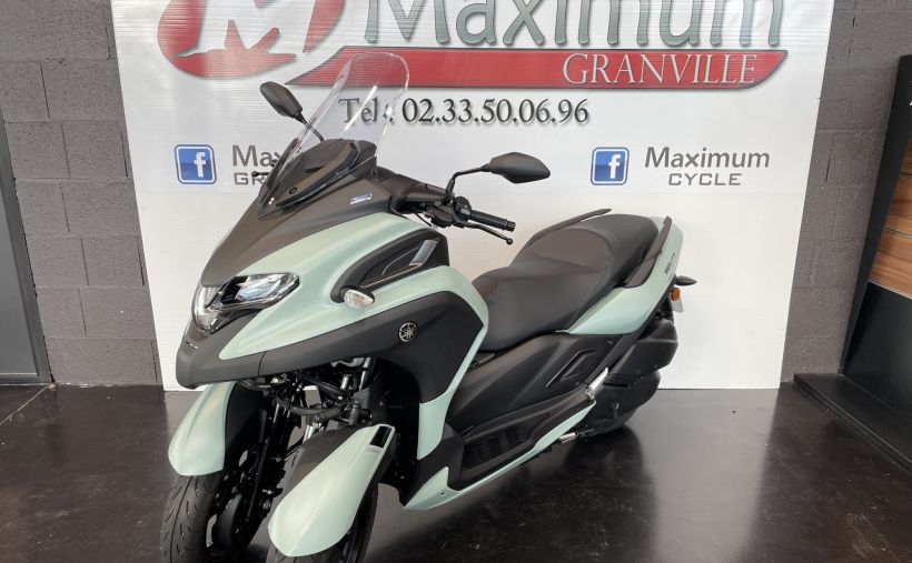 YAMAHA TRICITY 300 6