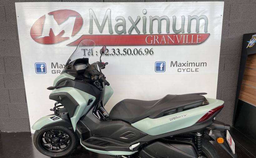 YAMAHA TRICITY 300 12