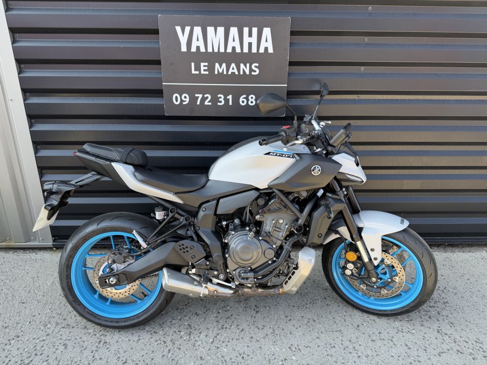 YAMAHA MT-07 0