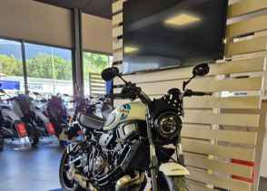 YAMAHA XSR 700 - 2024
