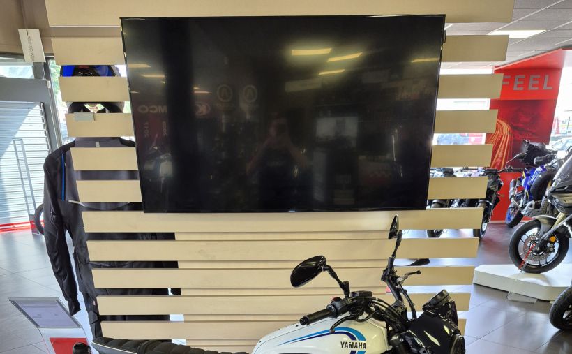 YAMAHA XSR 700 2