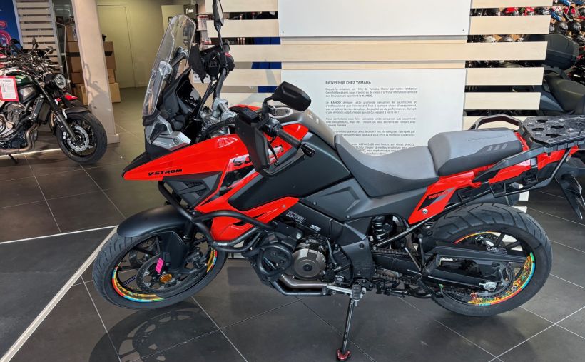 SUZUKI DL V-STROM 1050 3