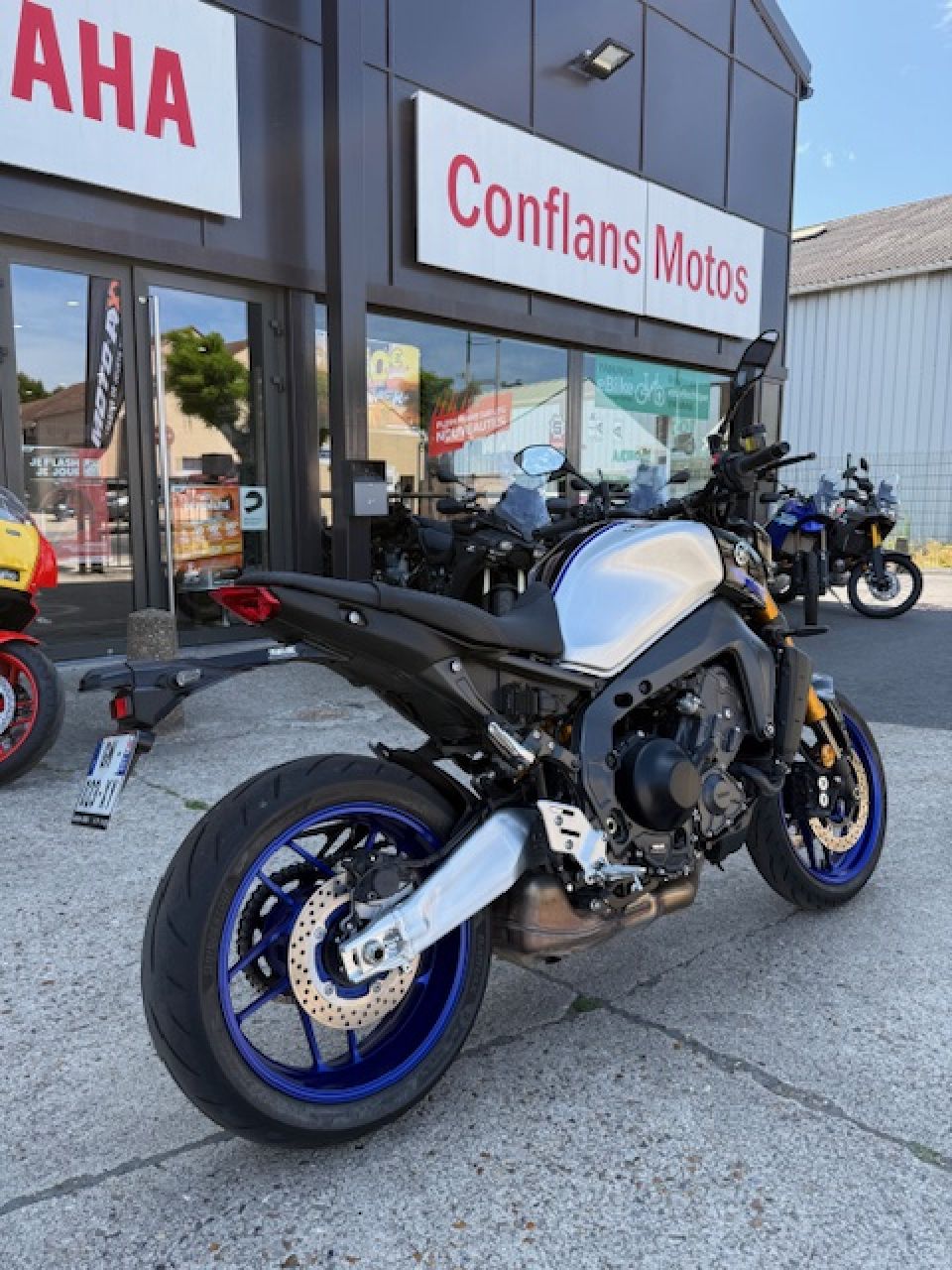 YAMAHA MT-09 SP 2