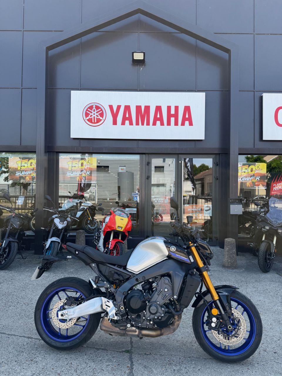 YAMAHA MT-09 SP 1