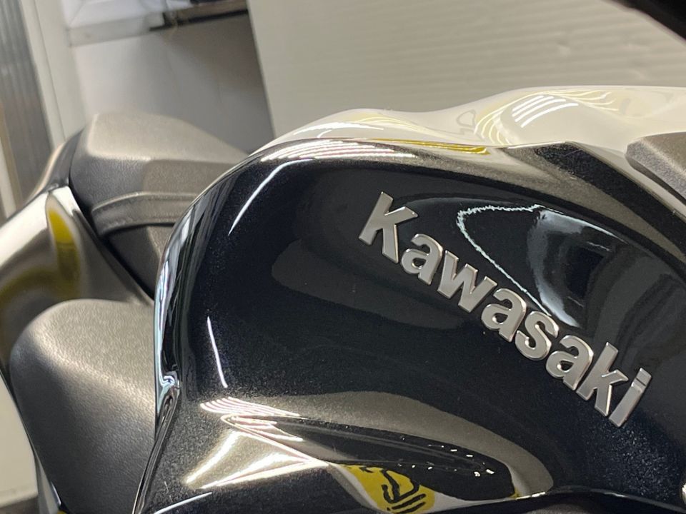 KAWASAKI Z 900 24