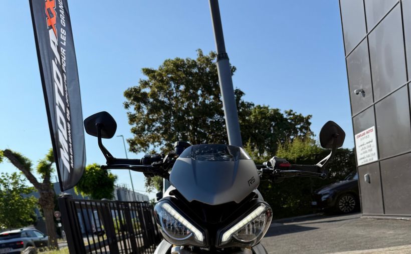 TRIUMPH SPEED TRIPLE 1200 RS 6
