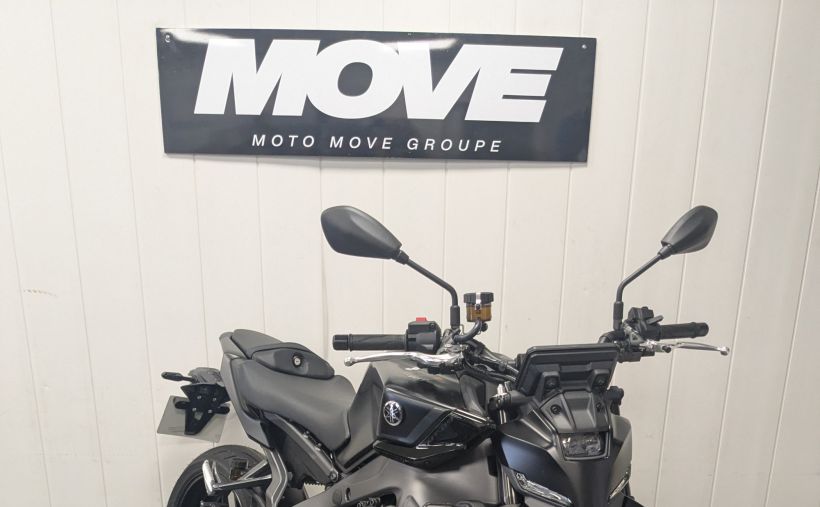 YAMAHA MT-09 1