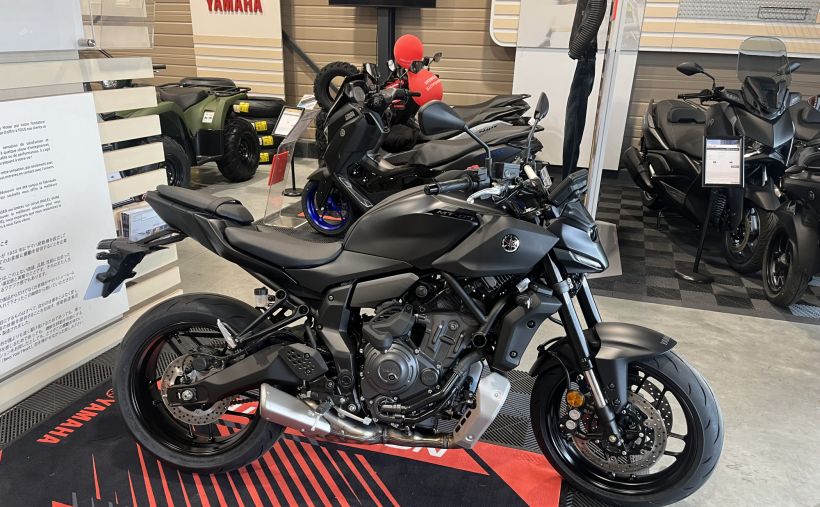 YAMAHA MT-07 (47.5CV) 1
