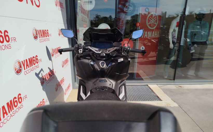 YAMAHA XP T-MAX 560 TECH MAX 11