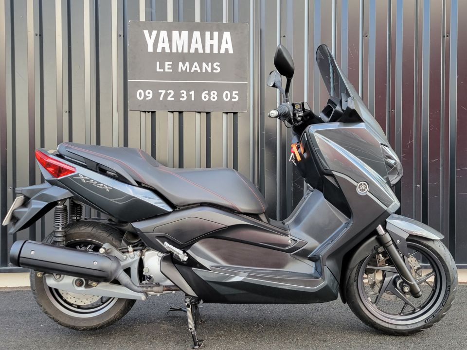 YAMAHA XMAX 125 15