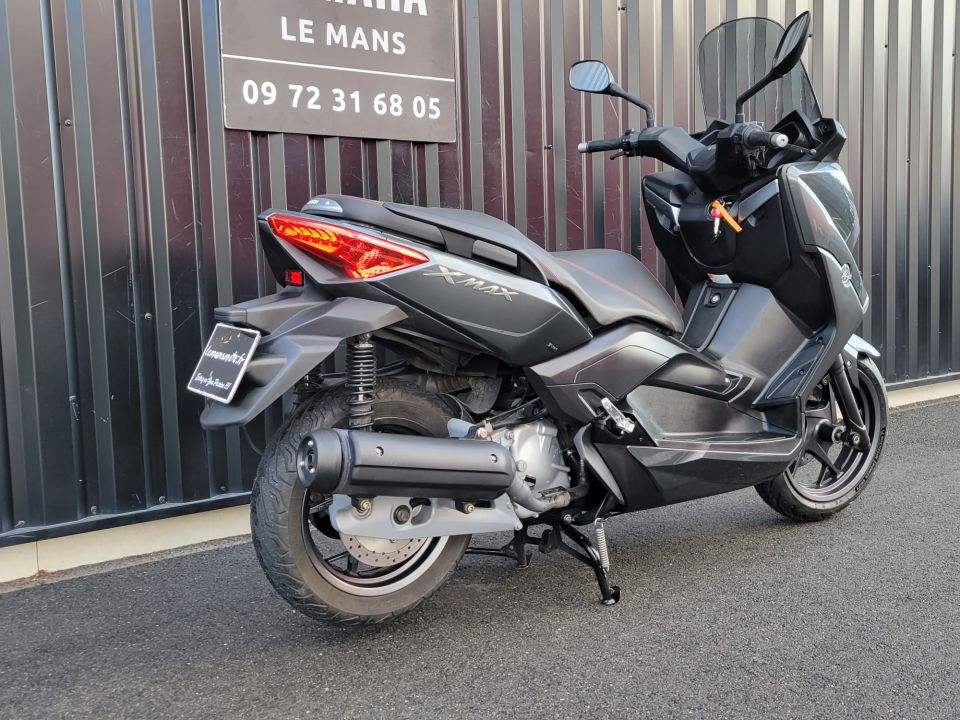YAMAHA XMAX 125 20