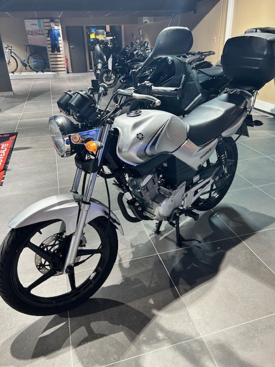 YAMAHA YBR 125 1