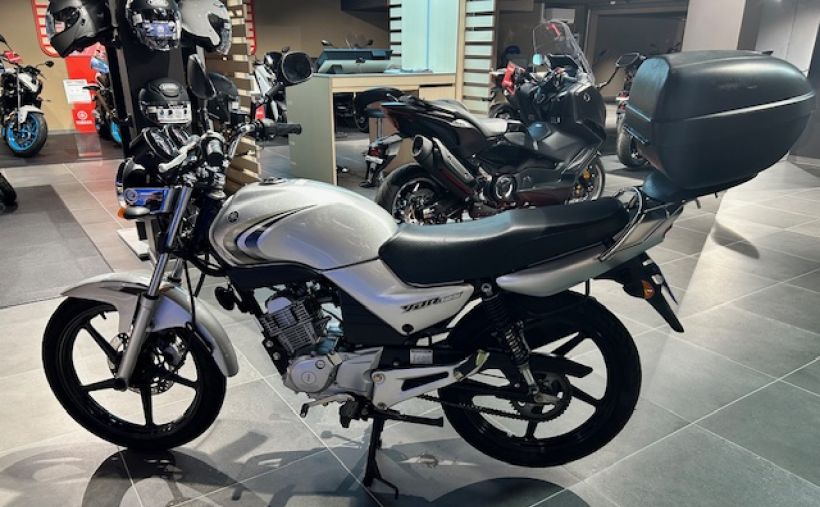 YAMAHA YBR 125 3