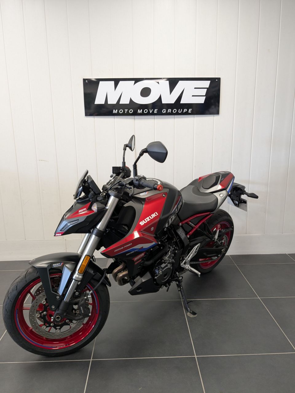 SUZUKI GSX-8S SERT 3