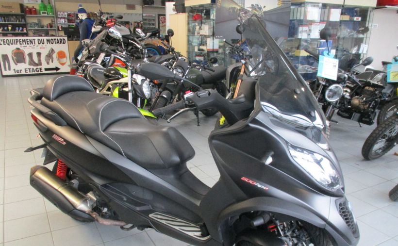 PIAGGIO MP3 500 HPE SPORT ABS/ASR 10