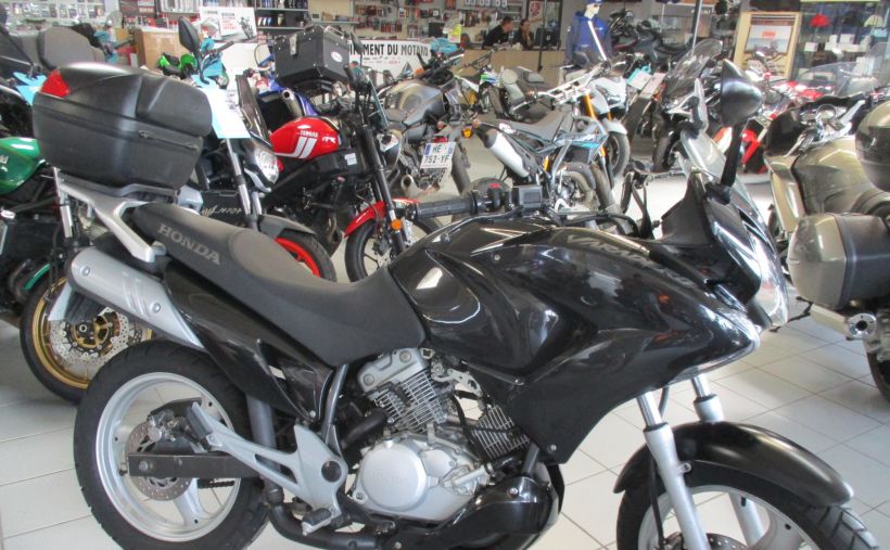 HONDA VARADERO 125 1