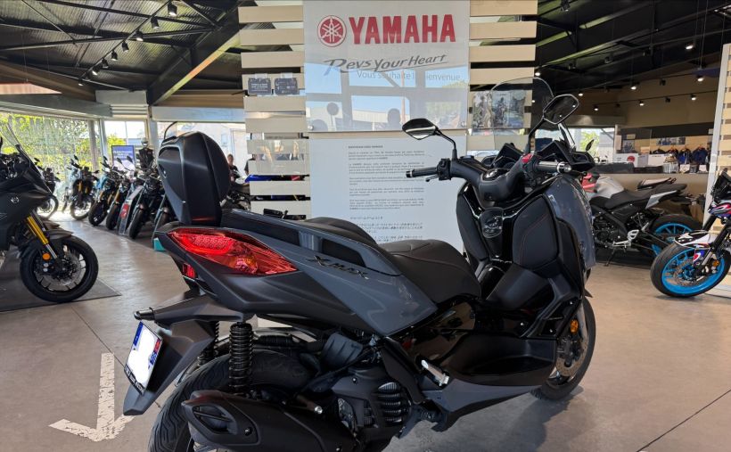 YAMAHA XMAX 125 TECH MAX 6