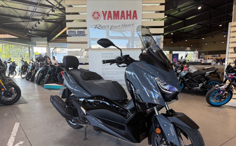 YAMAHA XMAX 125 TECH MAX 4