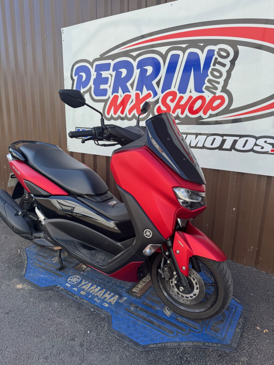 YAMAHA NMAX 125 9