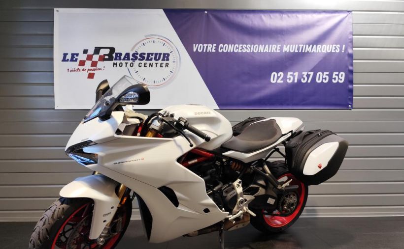 DUCATI SUPERSPORT 939S 2
